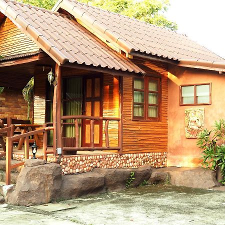 Chantaa Boutique Place Ubon Ratchathani Exterior foto